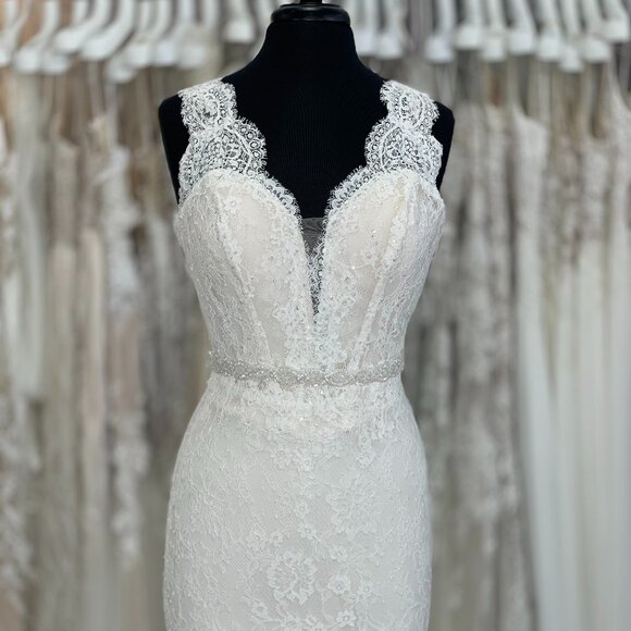 Randy Fenoli "Beverly" Wedding Gown - Picture 1 of 7